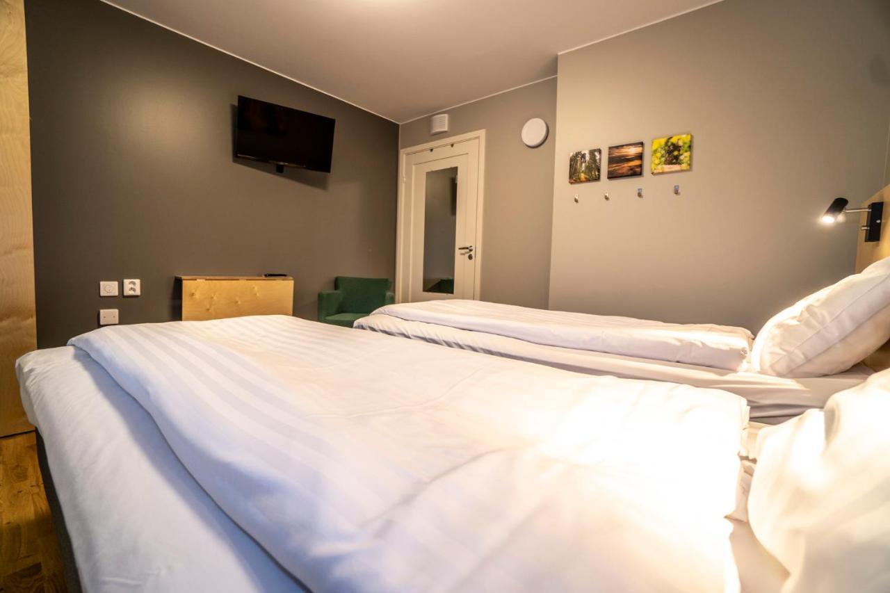 Jbp Hotell Jarvso Luaran gambar